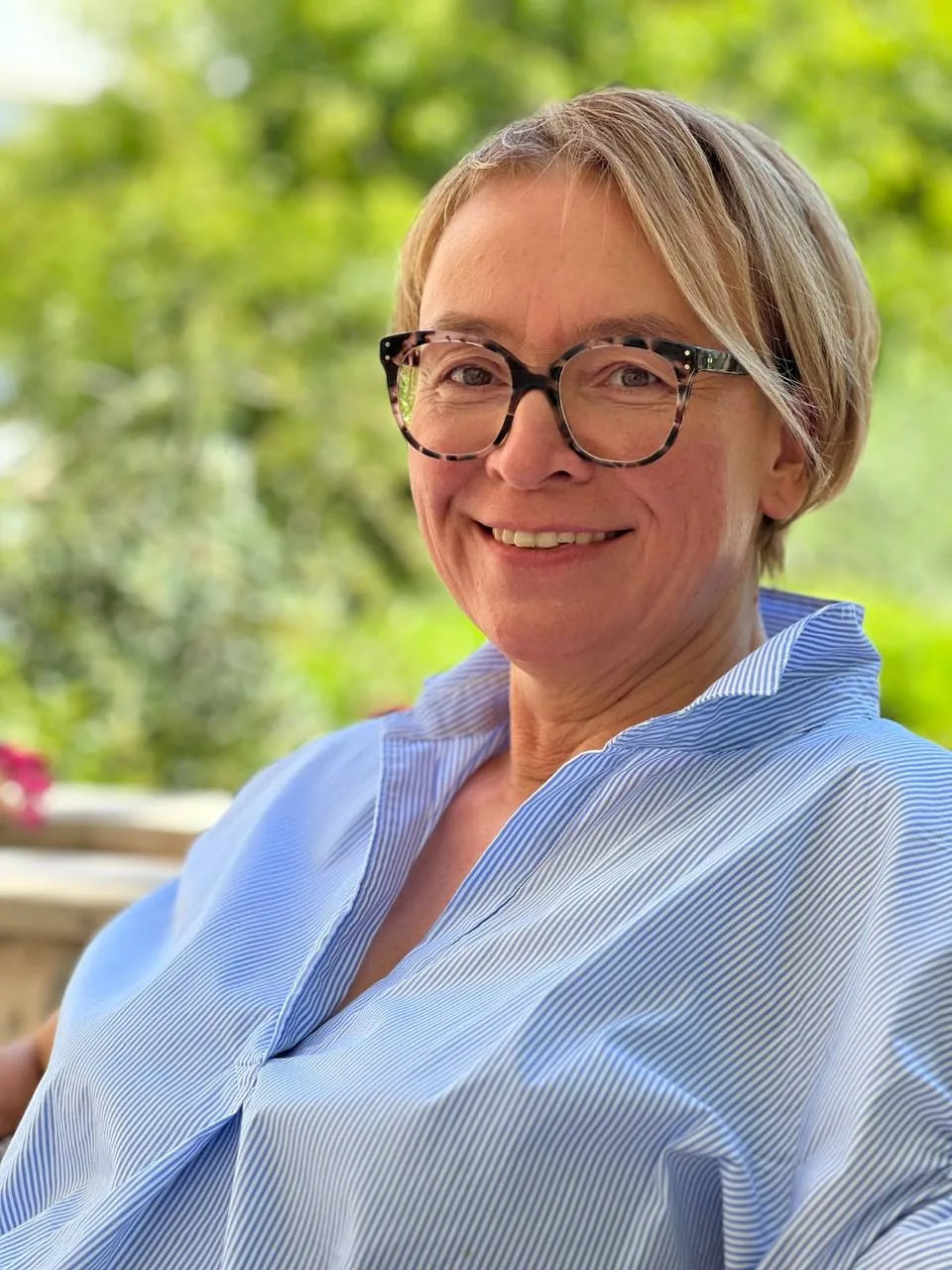 Dr. Sandra Steiner